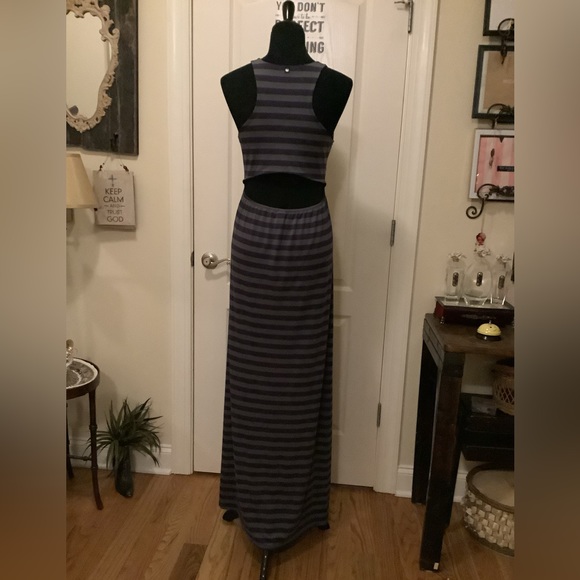 Long Apple Bottlm maxi dress - Picture 5 of 8